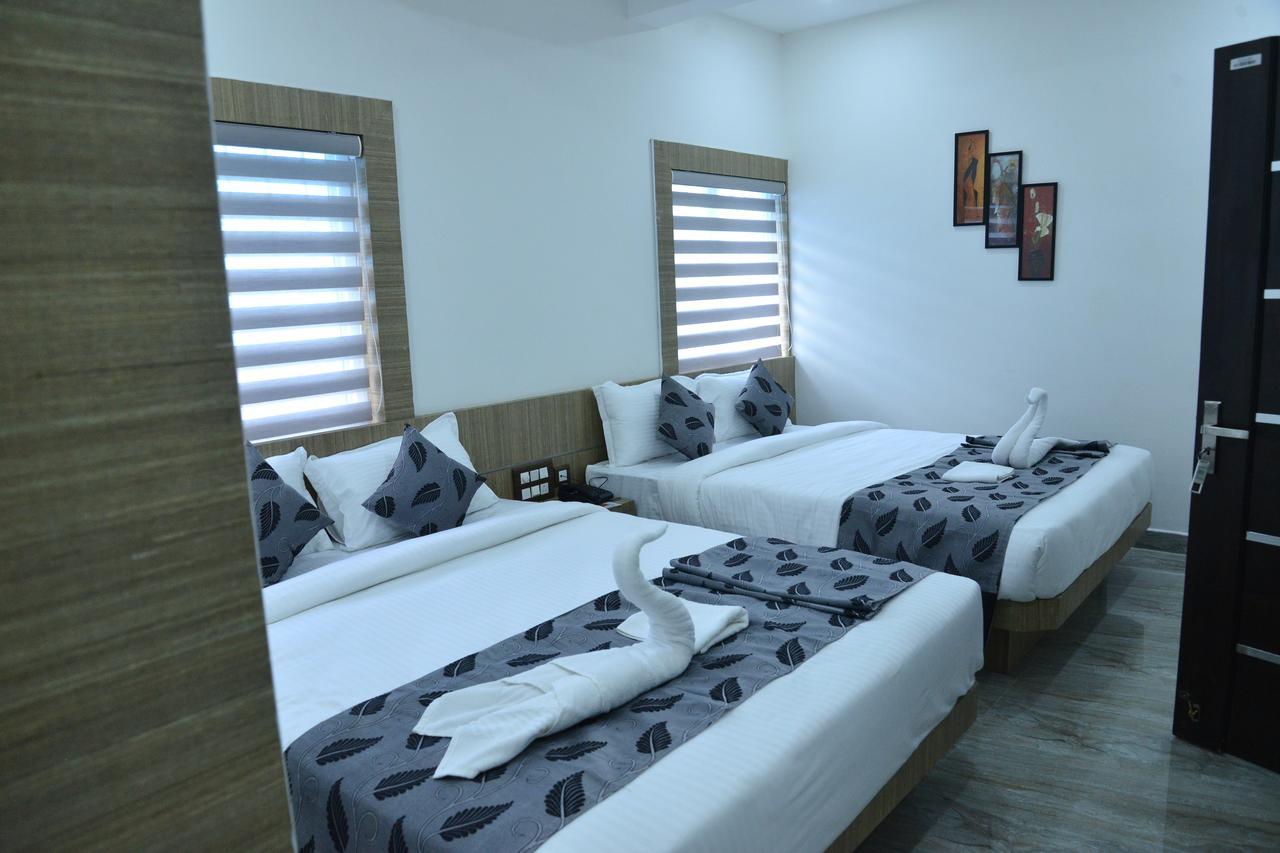 Suroor Tourist Home Virajpet Exterior photo